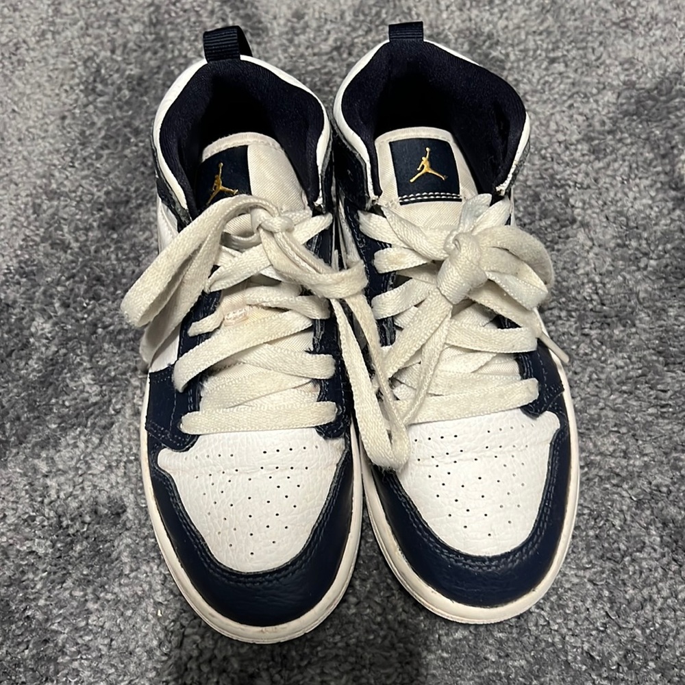 Boy's Nike Jordans